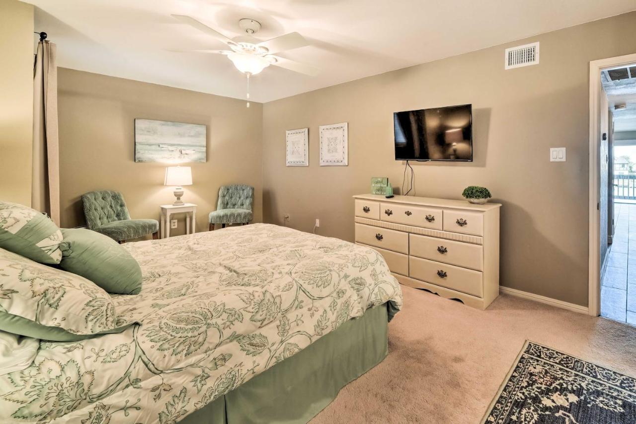 Bright And Breezy Condo, 2 Mi To Whitecap Beach! Corpus Christi Bagian luar foto