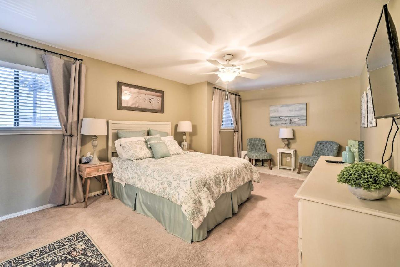 Bright And Breezy Condo, 2 Mi To Whitecap Beach! Corpus Christi Bagian luar foto