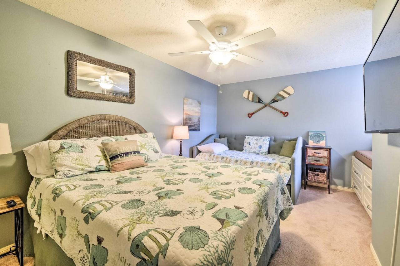 Bright And Breezy Condo, 2 Mi To Whitecap Beach! Corpus Christi Bagian luar foto